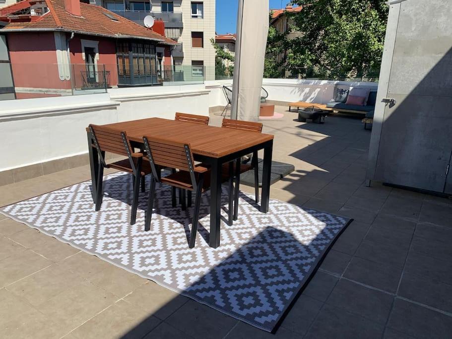 Ático con preciosa terraza en Algorta Apartamento Getxo Exterior foto